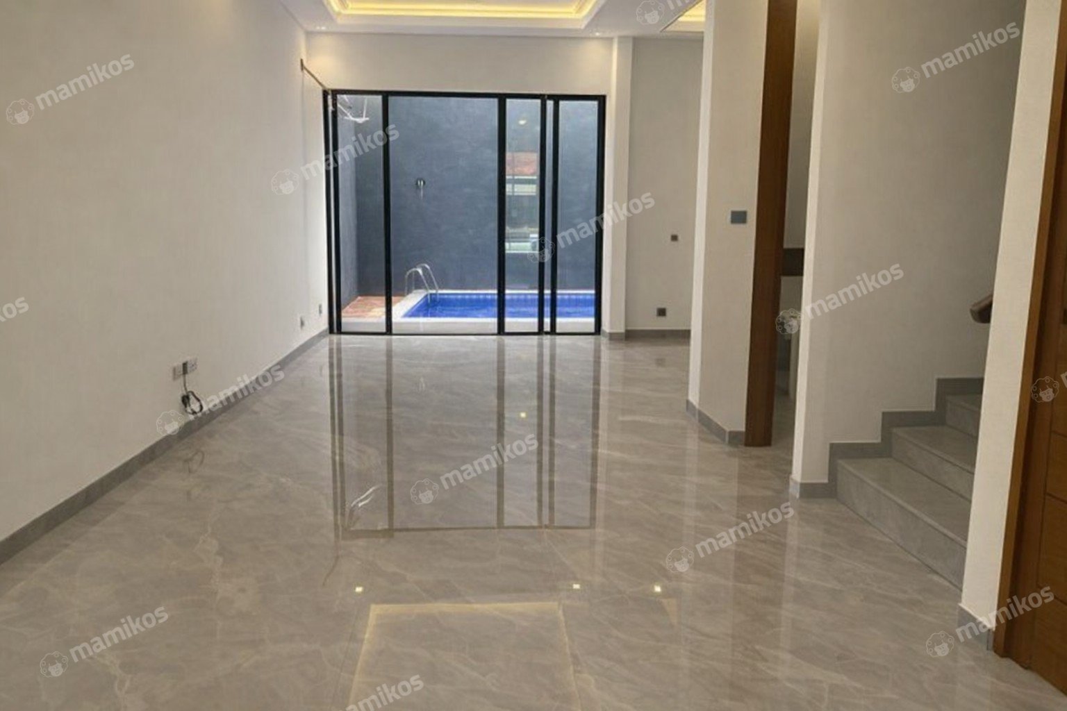 Rumah Sertifikat SHM 4 Kamar Tidur 3 Kamar Mandi Pondok Indah Jakarta Selatan