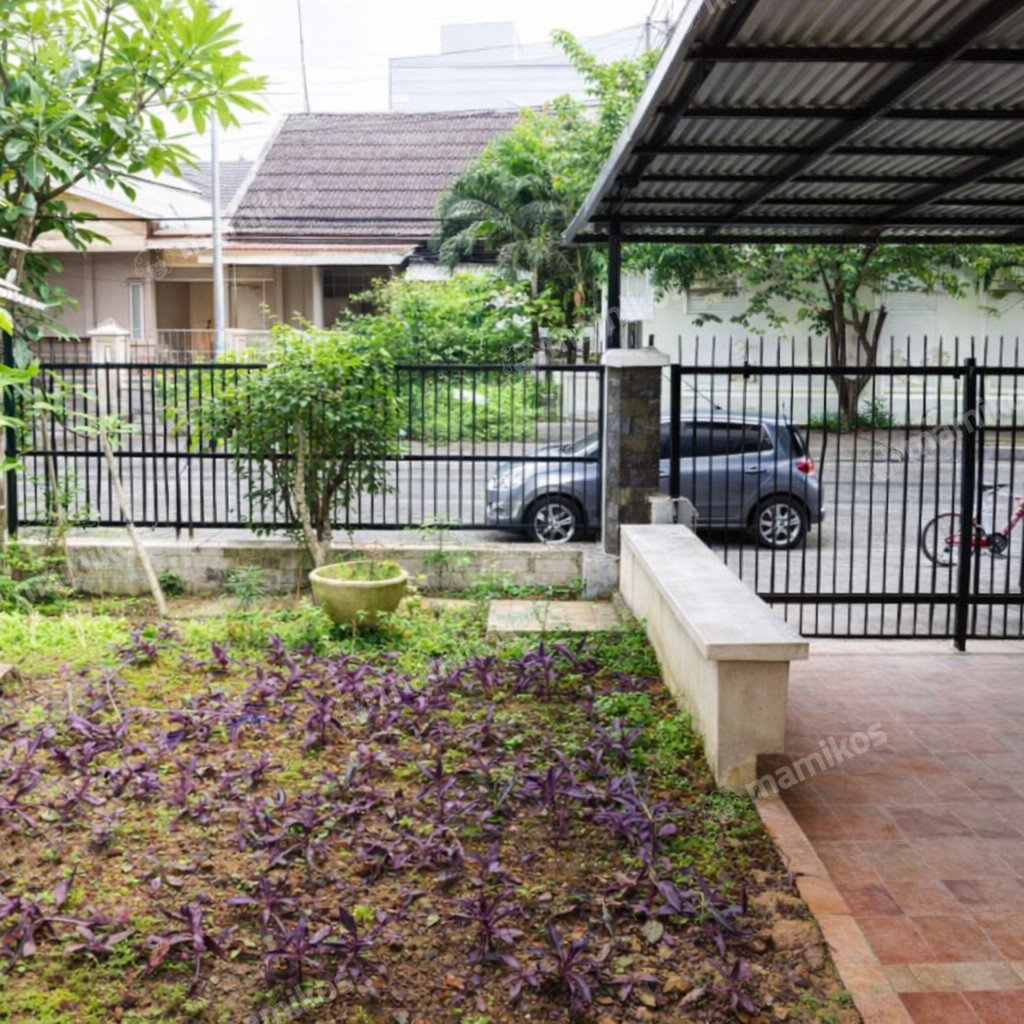 Rumah Sertifikat SHM 4 Kamar Tidur 2 Kamar Mandi Pondok Indah Jakarta Selatan - Photo 3