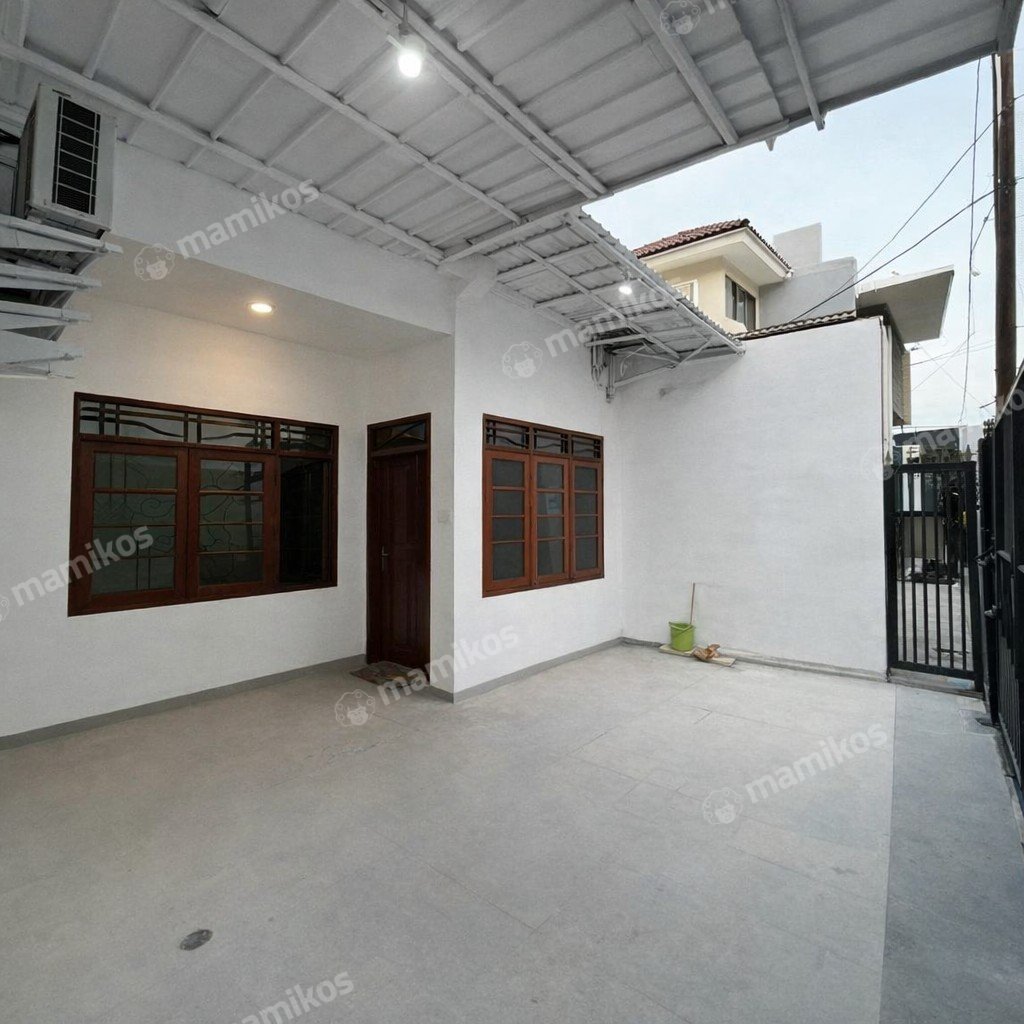 Rumah Sertifikat SHM 3 Kamar Tidur 3 Kamar Mandi Pondok Bambu Jakarta Timur - Photo 2
