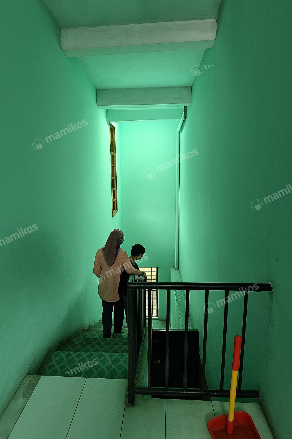 Rumah Sertifikat HGB 9 Kamar Tidur 8 Kamar Mandi Cawang Jakarta Timur - Photo 4