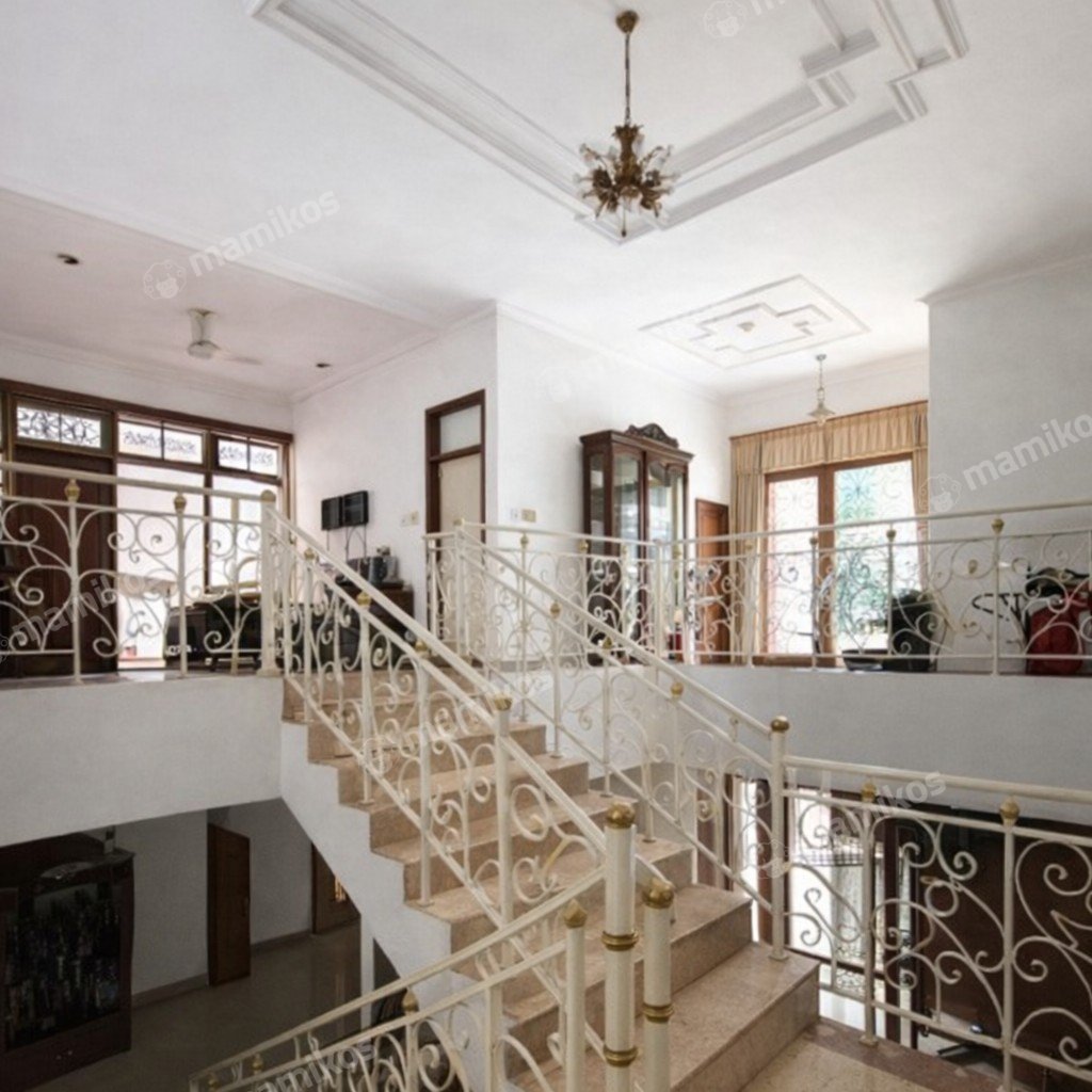 Rumah Sertifikat SHM 7 Kamar Tidur 5 Kamar Mandi Kayu Putih Jakarta Timur - Photo 2