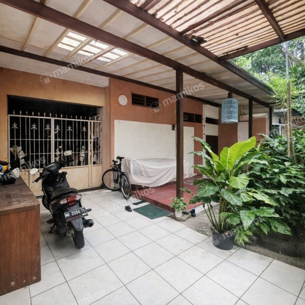 Rumah Sertifikat SHM 4 Kamar Tidur 2 Kamar Mandi Gandaria Jakarta Selatan - Photo 2