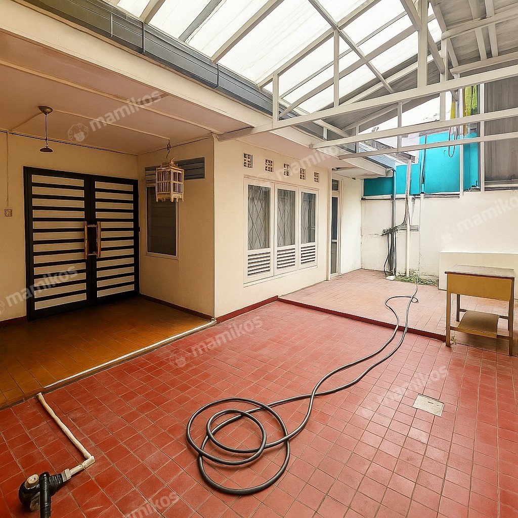 Rumah Sertifikat SHM 4 Kamar Tidur 2 Kamar Mandi Gandaria Jakarta Selatan - Photo 3