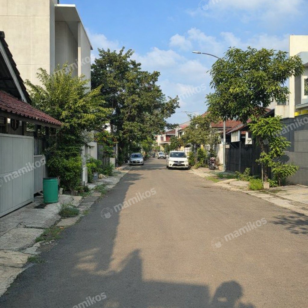 Rumah Sertifikat SHM 2 Kamar Tidur 2 Kamar Mandi Permata Buana Jakarta Barat - Photo 3