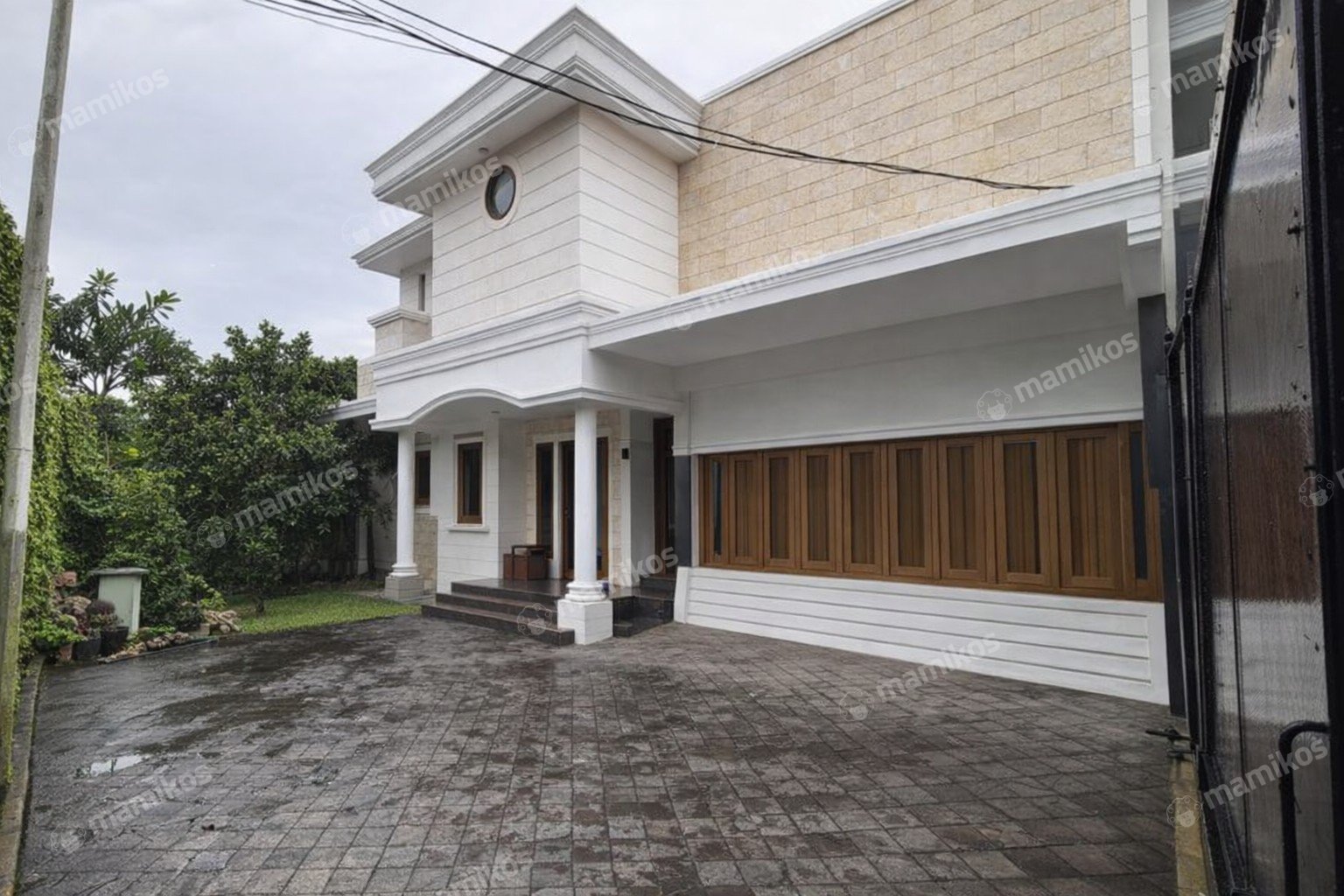 Rumah Sertifikat SHM 5 Kamar Tidur 4 Kamar Mandi Kemang Jakarta Selatan