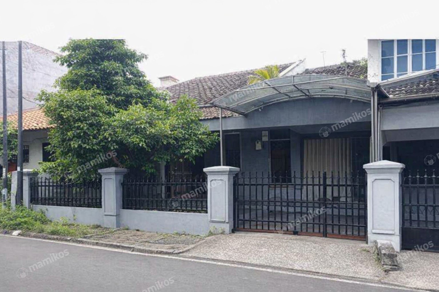 Rumah Sertifikat SHM 4 Kamar Tidur 2 Kamar Mandi Pondok Kelapa Jakarta Timur