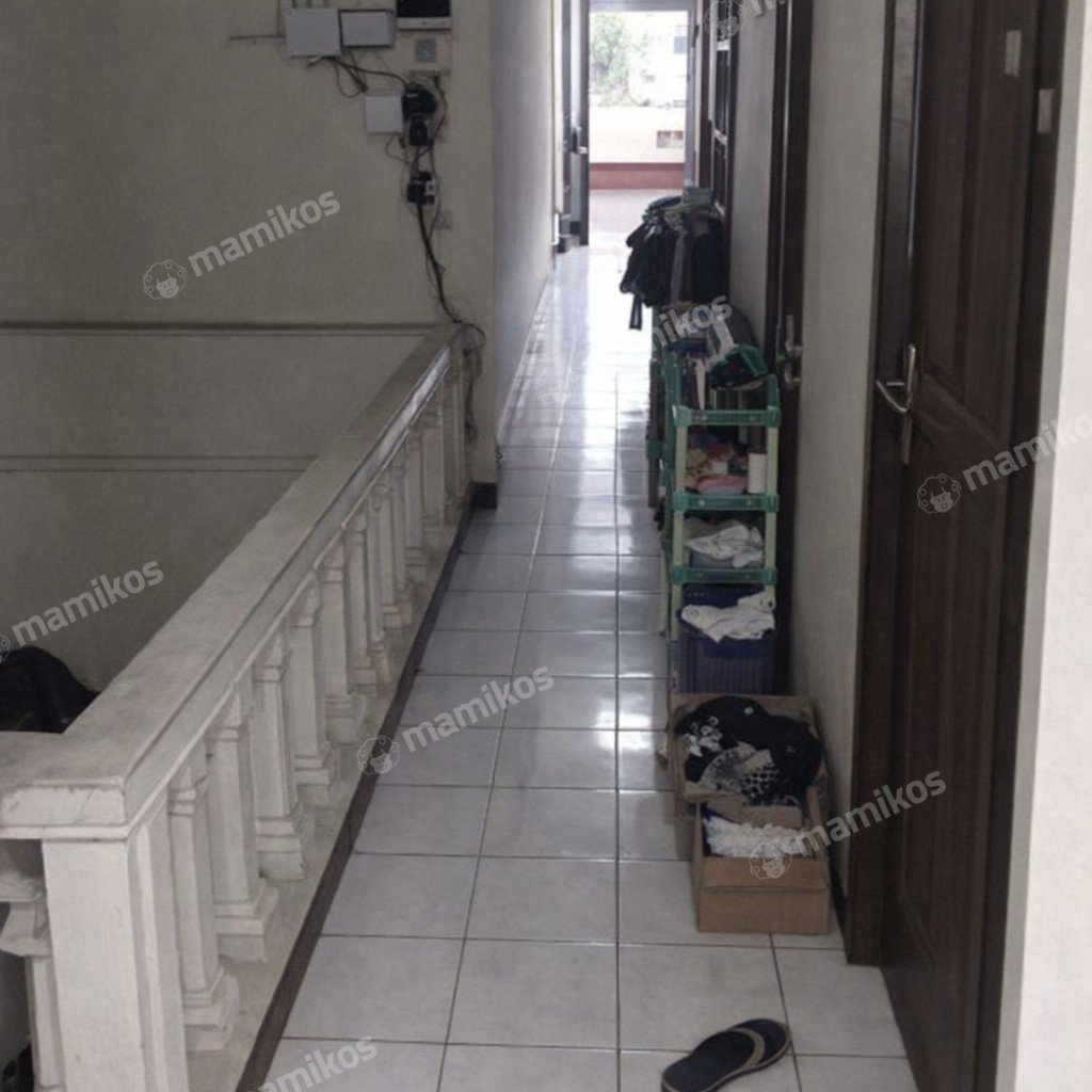Rumah Sertifikat HGB 15 Kamar Tidur 6 Kamar Mandi Tanjung Duren Jakarta Barat - Photo 3
