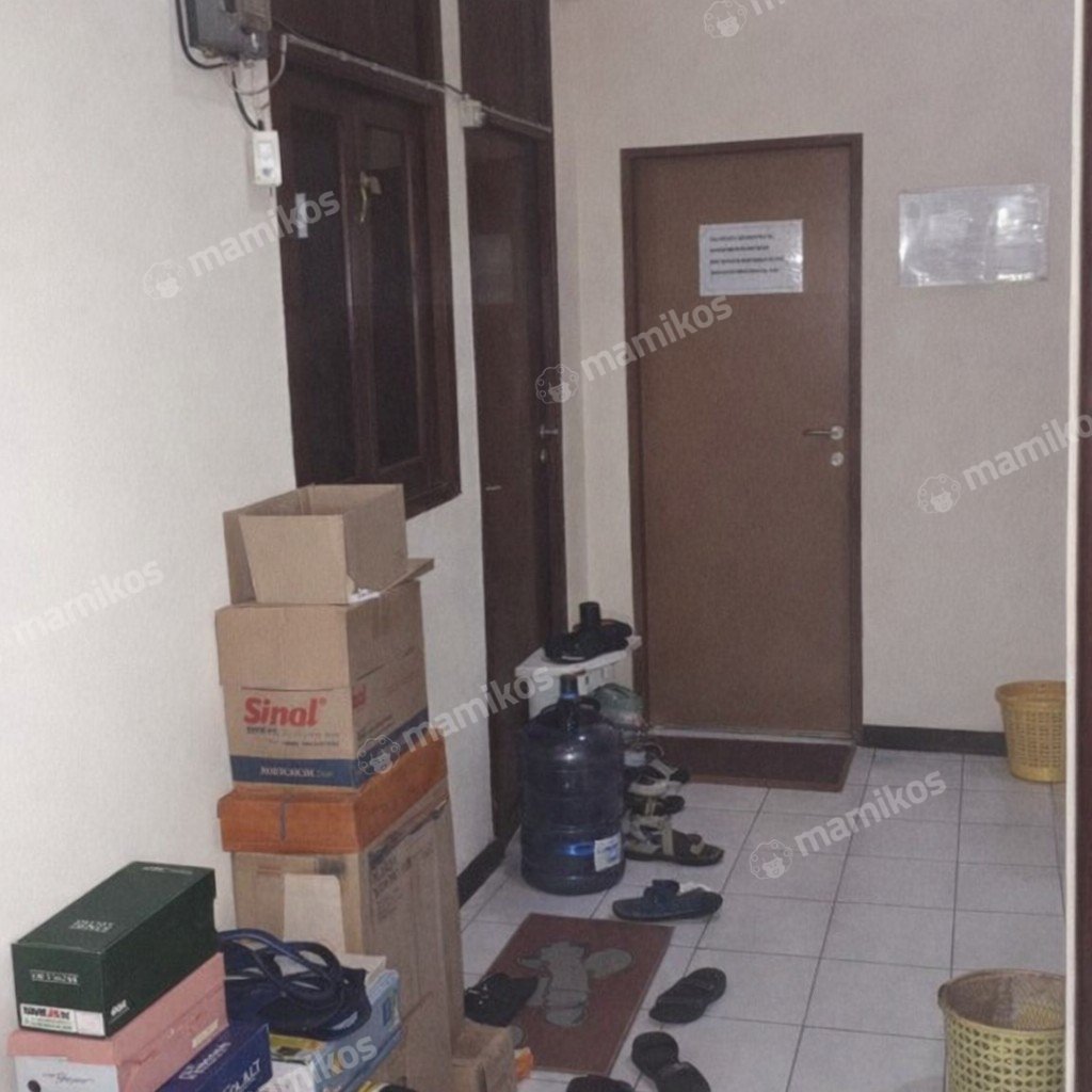 Rumah Sertifikat HGB 15 Kamar Tidur 6 Kamar Mandi Tanjung Duren Jakarta Barat - Photo 4