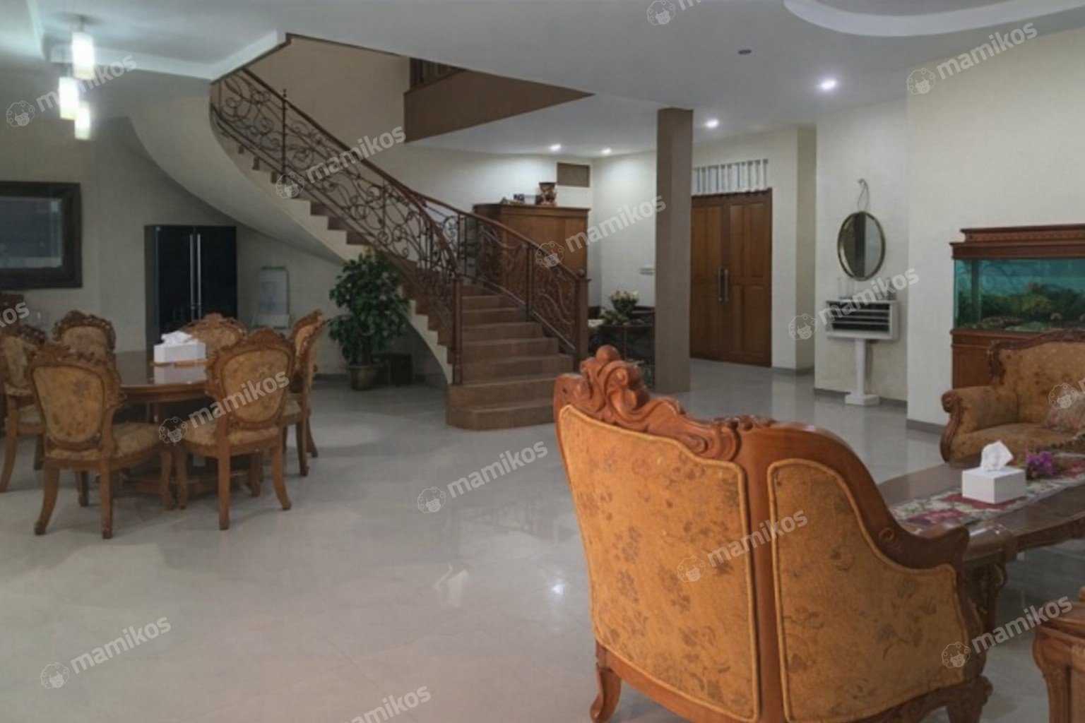 Rumah Sertifikat SHM 6 Kamar Tidur 6 Kamar Mandi Kebon Jeruk Jakarta Barat - Photo 4