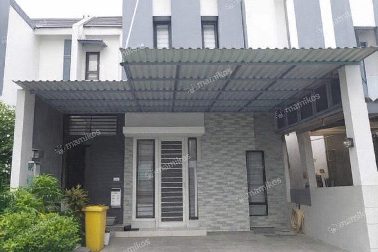 Rumah Sertifikat SHM 3 Kamar Tidur 3 Kamar Mandi Daan Mogot Jakarta Barat