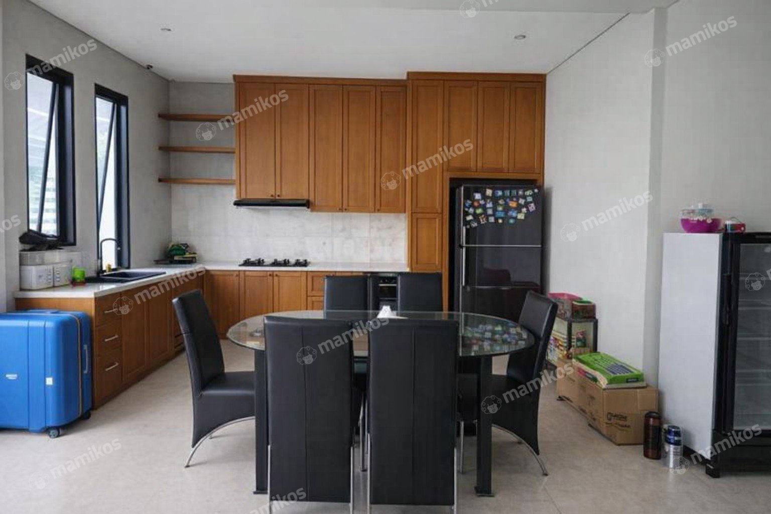 Rumah Sertifikat SHM 4 Kamar Tidur 3 Kamar Mandi Kav DKI Jakarta Barat
