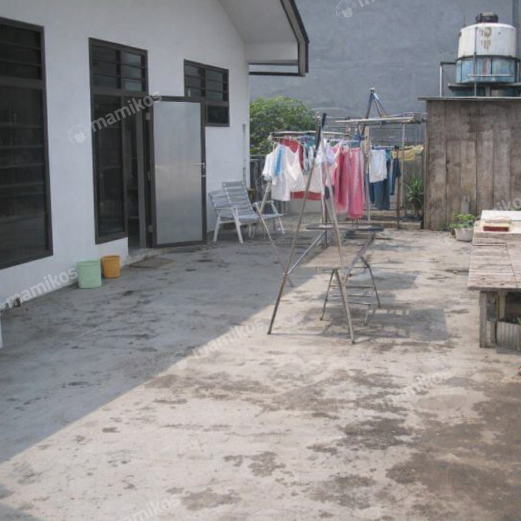 Rumah Sertifikat SHM 5 Kamar Tidur 3 Kamar Mandi Sunrise Garden Jakarta Barat - Photo 4