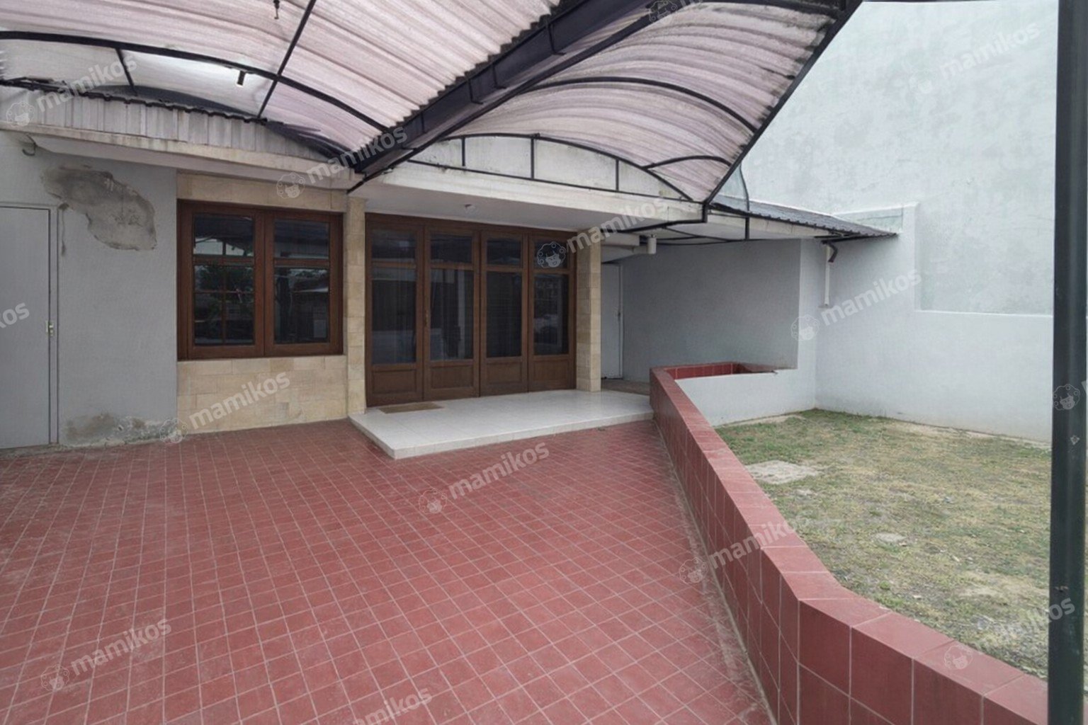 Rumah Sertifikat SHM 5 Kamar Tidur 3 Kamar Mandi Srengseng Jakarta Barat - Photo 2