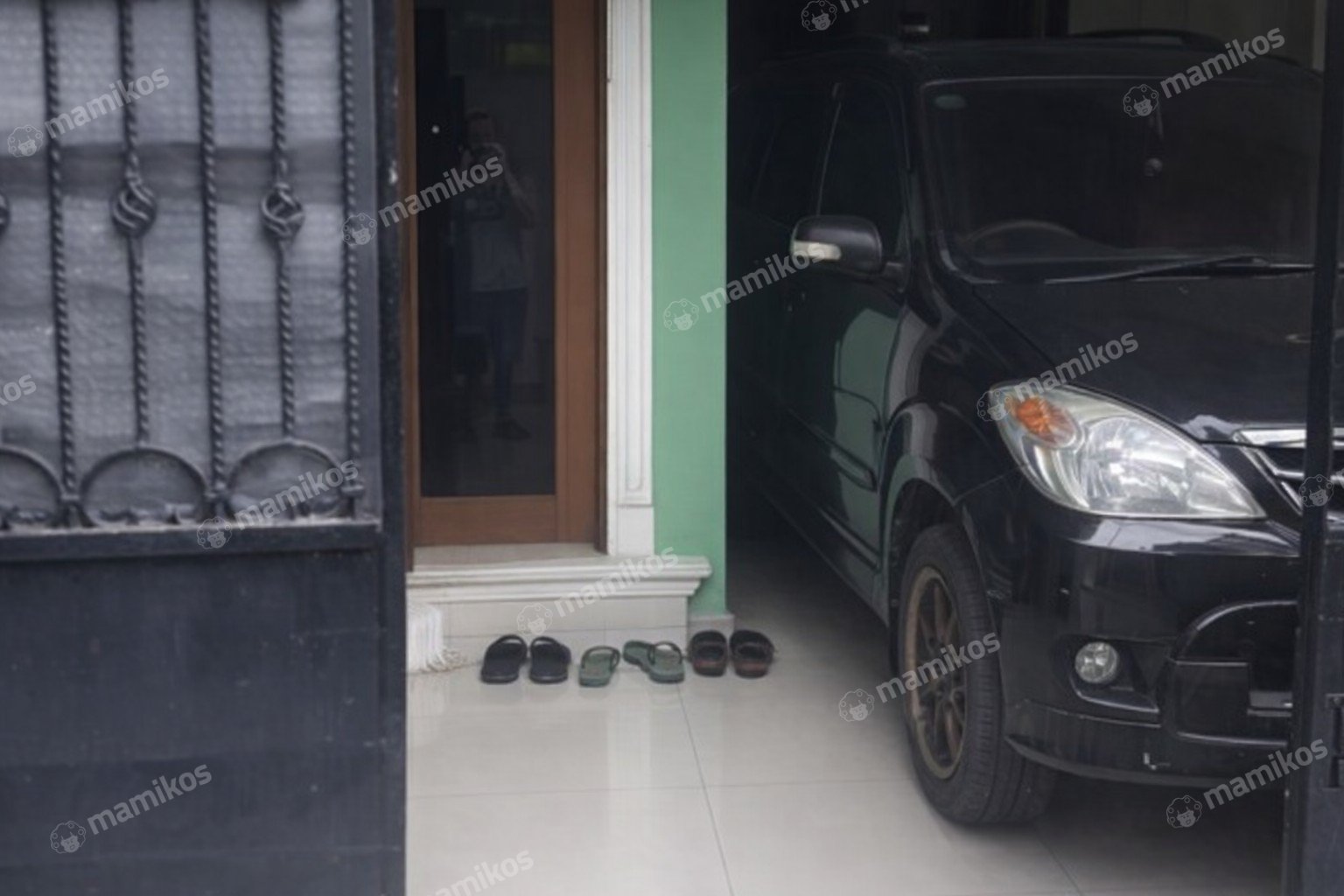 Rumah Sertifikat SHM 3 Kamar Tidur 4 Kamar Mandi Kebon Jeruk Jakarta Barat