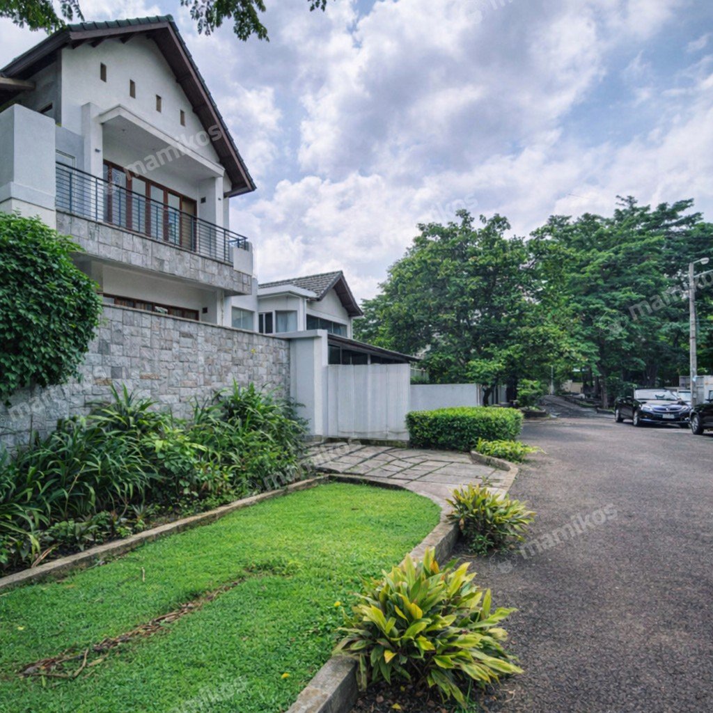 Rumah Sertifikat SHM 5 Kamar Tidur 4 Kamar Mandi Kebayoran Baru Jakarta Selatan - Photo 3