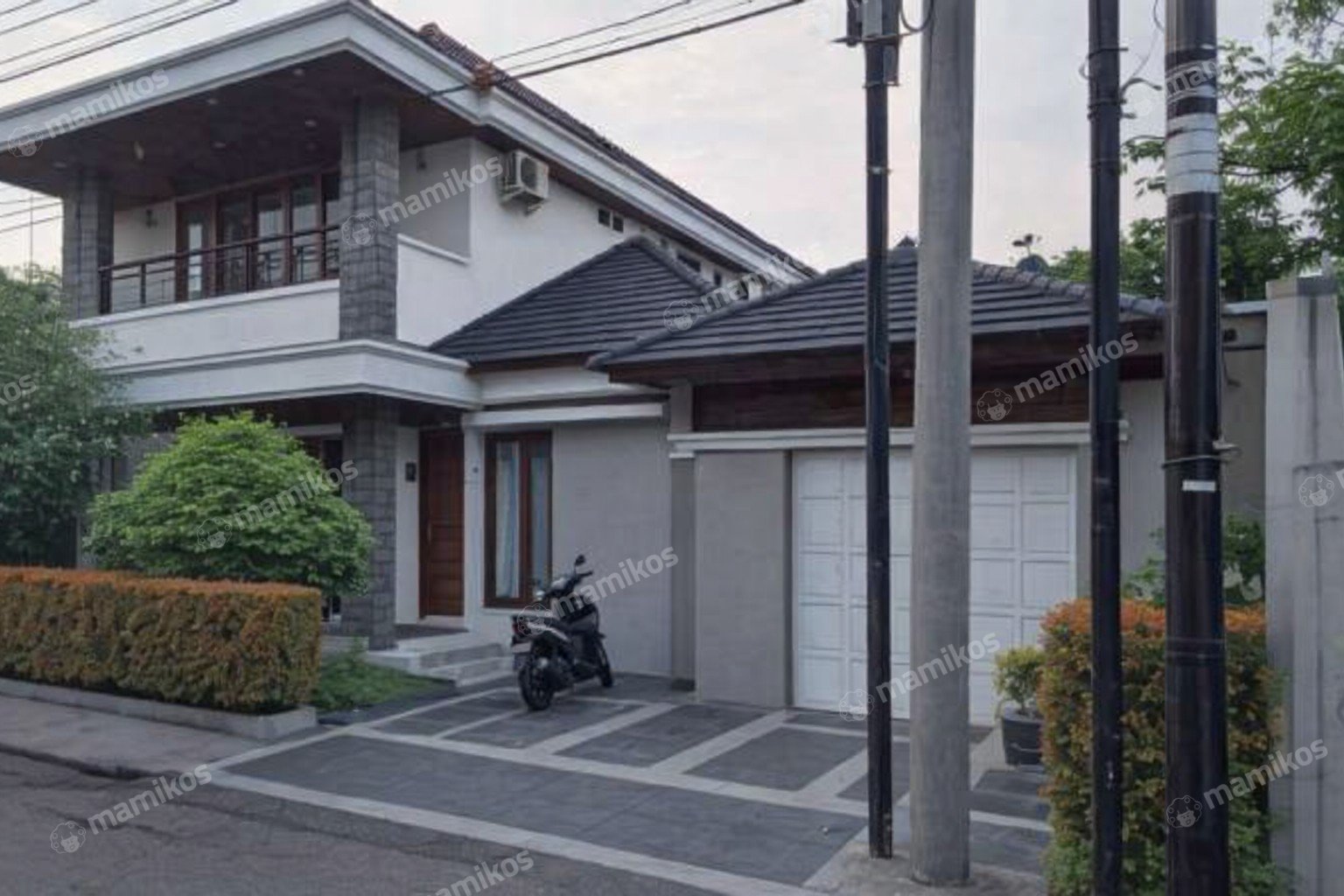 Rumah Sertifikat SHM 7 Kamar Tidur 6 Kamar Mandi Kemang Jakarta Selatan - Photo 3