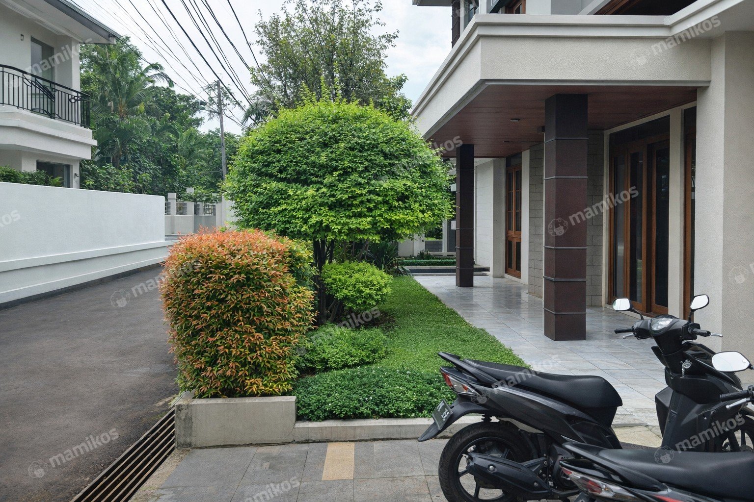 Rumah Sertifikat SHM 7 Kamar Tidur 6 Kamar Mandi Kemang Jakarta Selatan - Photo 5