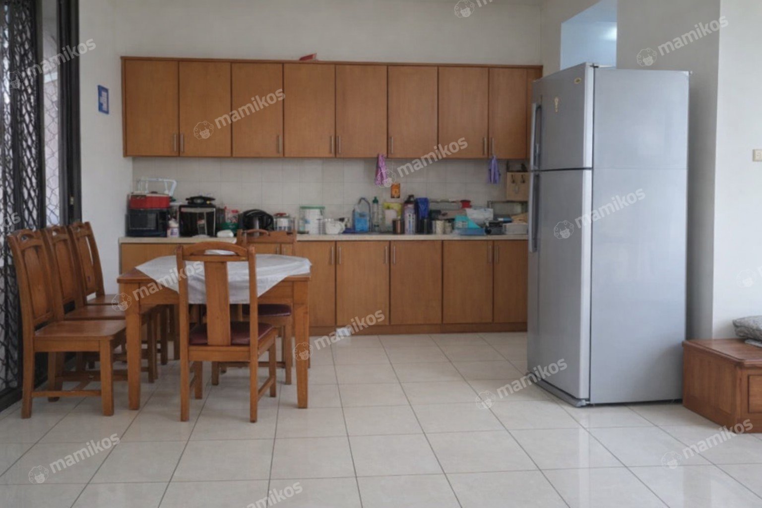 Rumah 7 Kamar Tidur 5 Kamar Mandi 2 Lantai Kebon Jeruk Jakarta Barat - Photo 2