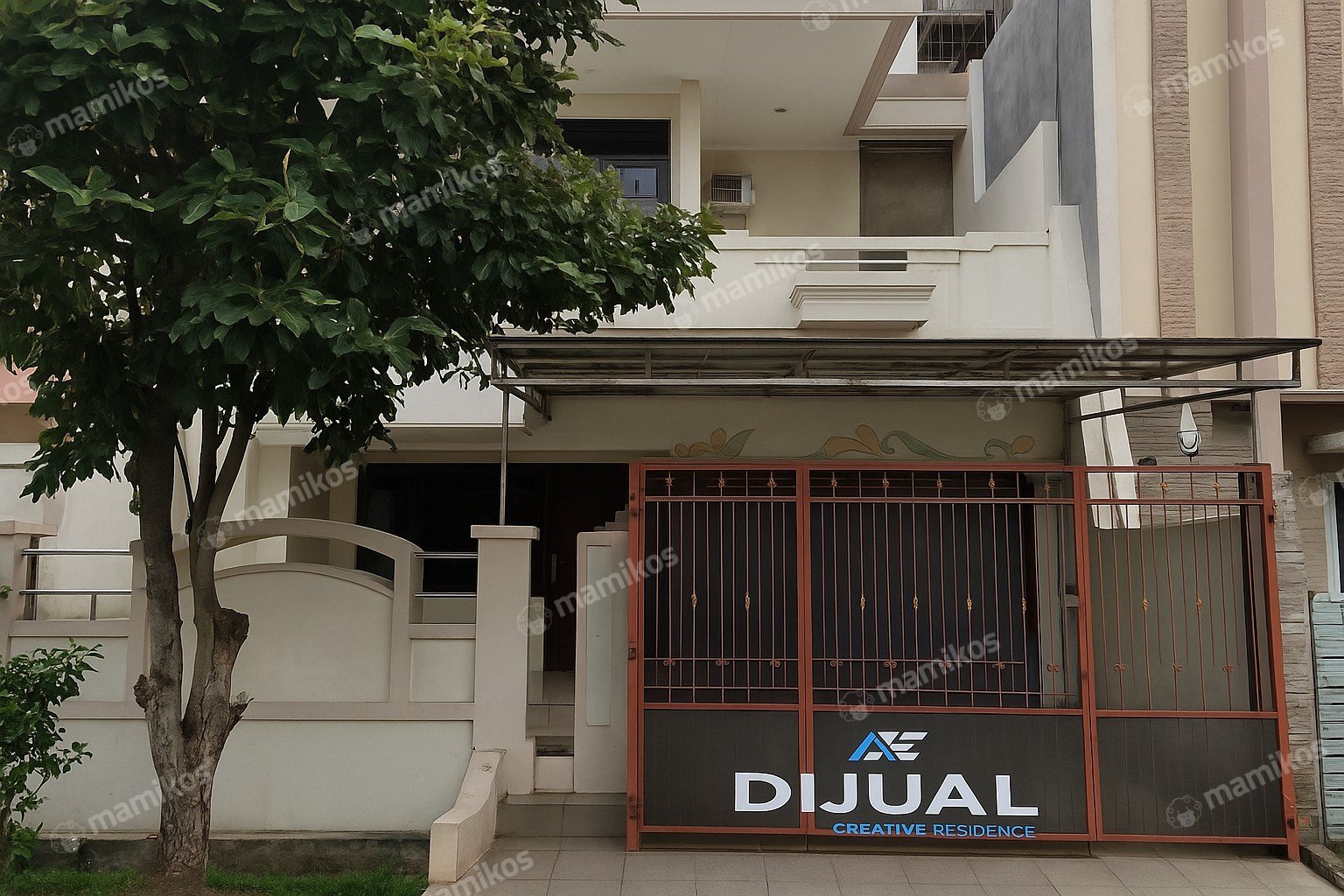 Rumah Sertifikat SHM 3 Kamar Tidur 3 Kamar Mandi Green garden Jakarta Barat