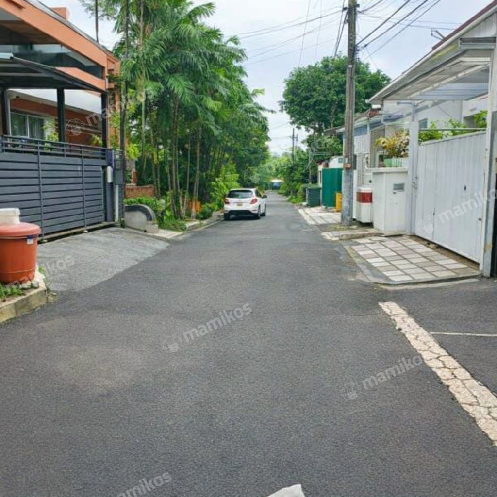 Rumah Sertifikat SHM 4 Kamar Tidur 3 Kamar Mandi Pondok Indah Jakarta Selatan - Photo 5