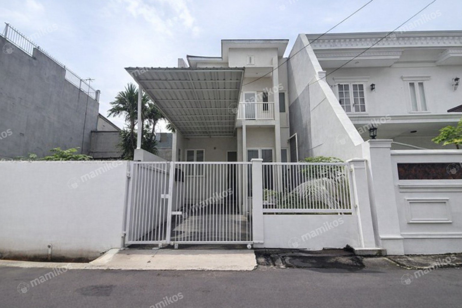 Rumah Sertifikat SHM 4 Kamar Tidur 4 Kamar Mandi Tebet Jakarta Selatan
