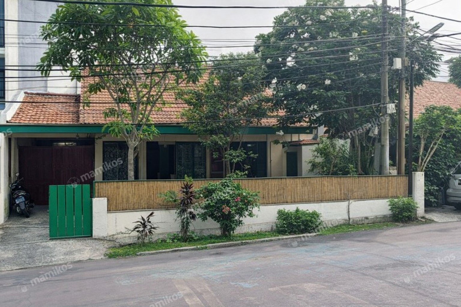 Rumah Sertifikat SHM 5 Kamar Tidur 2 Kamar Mandi Cilandak Jakarta Selatan