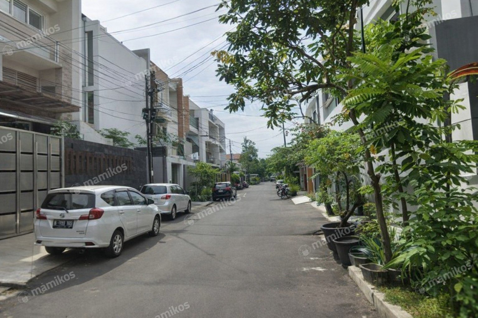 Rumah Sertifikat SHM 6 Kamar Tidur 4 Kamar Mandi Kelapa Gading Jakarta Utara