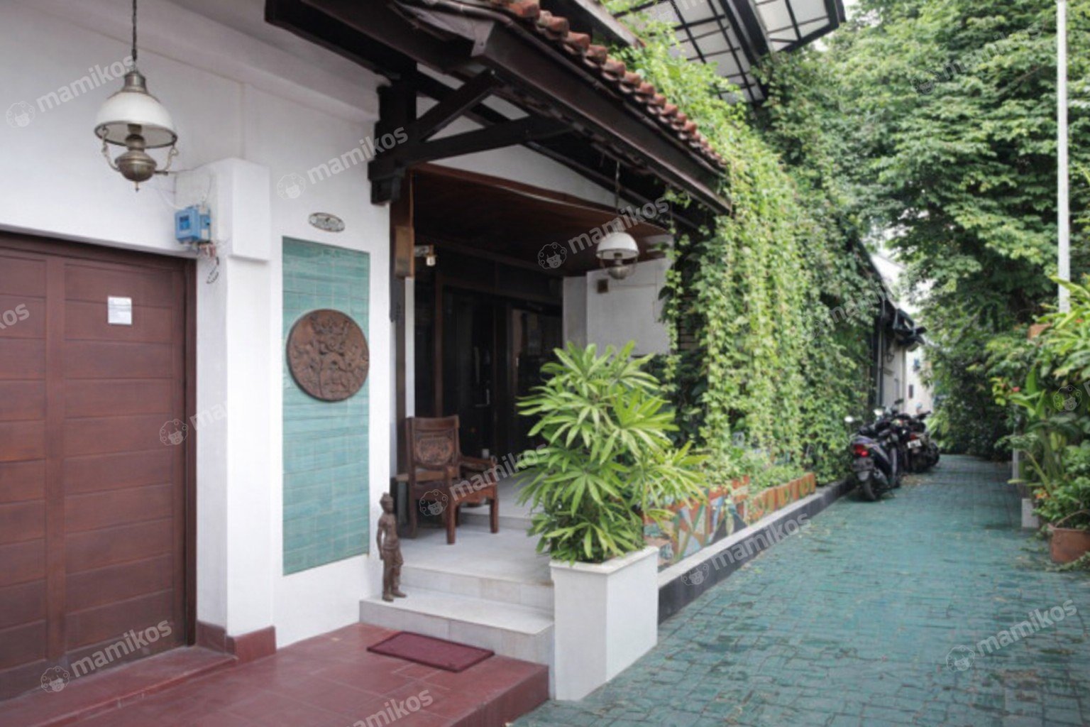 Rumah Sertifikat SHM 10 Kamar Tidur 5 Kamar Mandi Kebon Jeruk Jakarta Barat - Photo 2