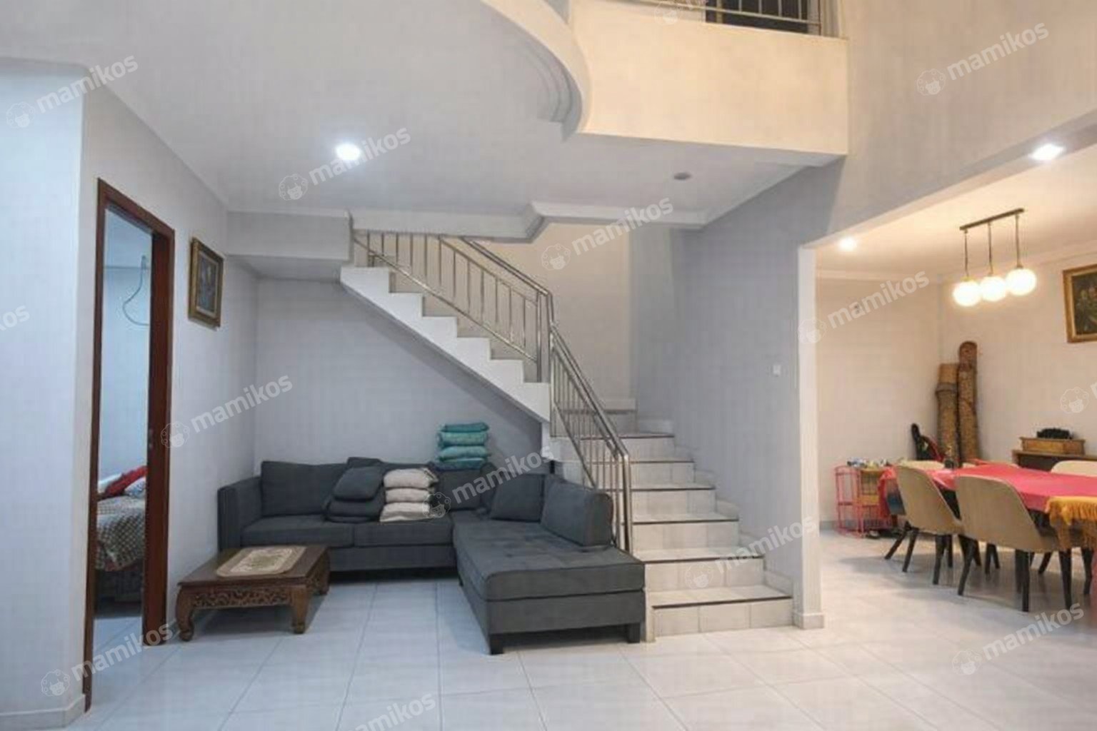 Rumah Sertifikat SHM 5 Kamar Tidur 4 Kamar Mandi Cakung Jakarta Timur
