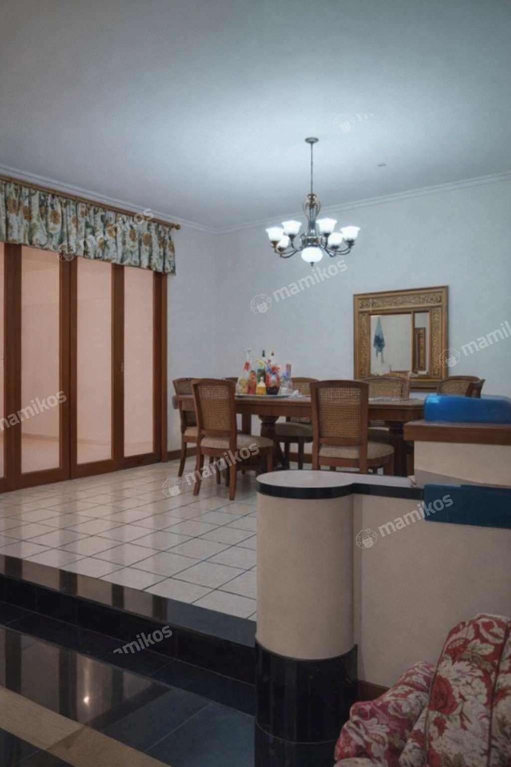 Rumah Sertifikat SHM 7 Kamar Tidur 4 Kamar Mandi Joglo Jakarta Barat - Photo 2