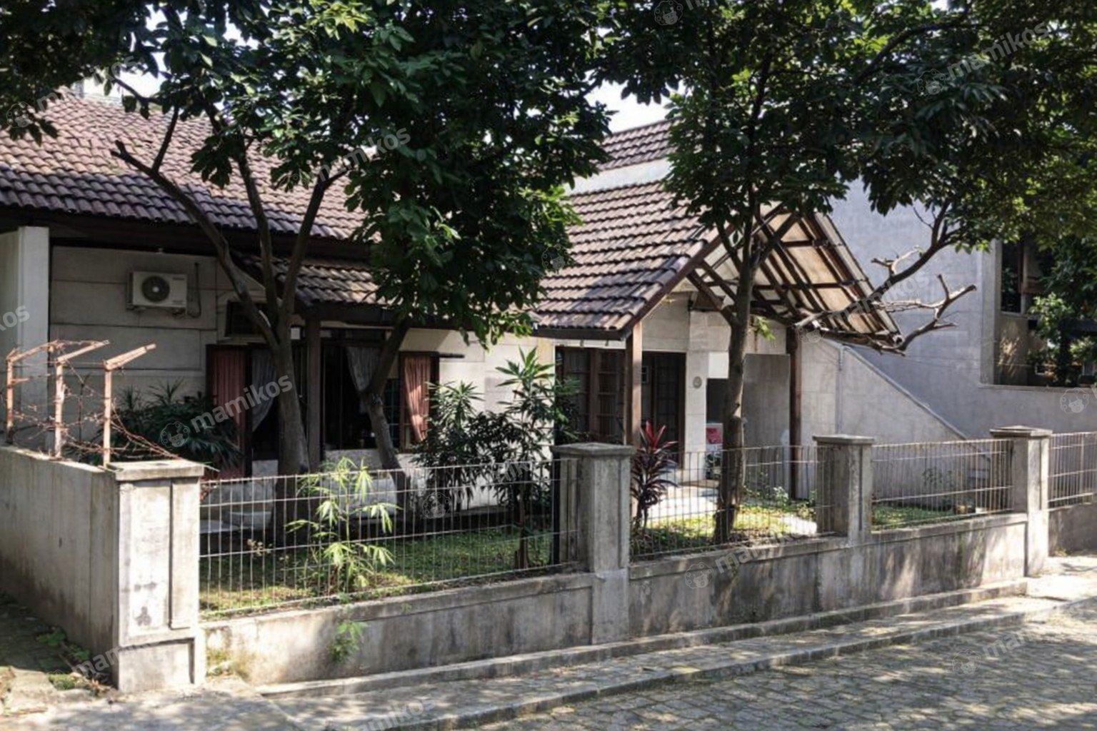 Rumah Sertifikat SHM 5 Kamar Tidur 2 Kamar Mandi Pasar Rebo Jakarta Timur