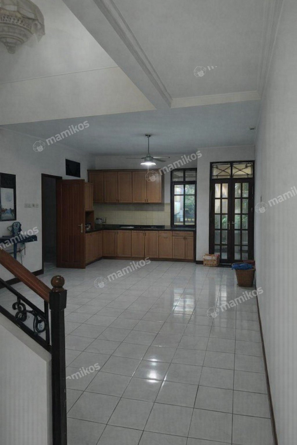 Rumah Sertifikat SHM 4 Kamar Tidur 3 Kamar Mandi Cinere Jakarta Selatan - Photo 3