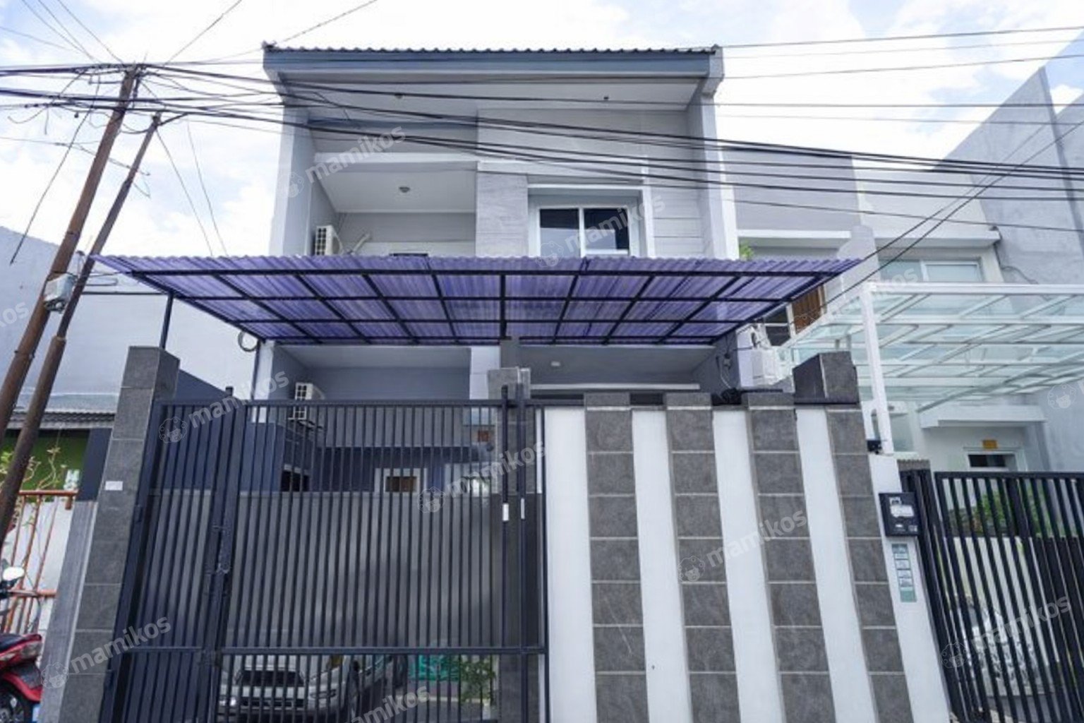 Rumah Sertifikat SHM 4 Kamar Tidur 4 Kamar Mandi Kebon Jeruk Jakarta Barat
