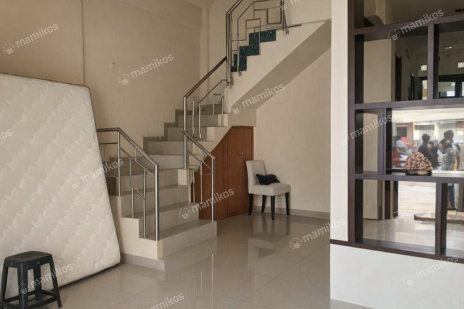 Rumah Sertifikat SHM 3 Kamar Tidur 3 Kamar Mandi Joglo Jakarta Barat