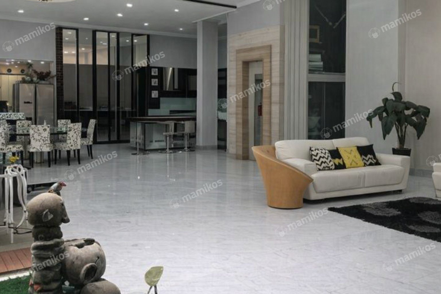 Rumah Sertifikat SHM 5 Kamar Tidur 4 Kamar Mandi Permata Buana Jakarta Barat