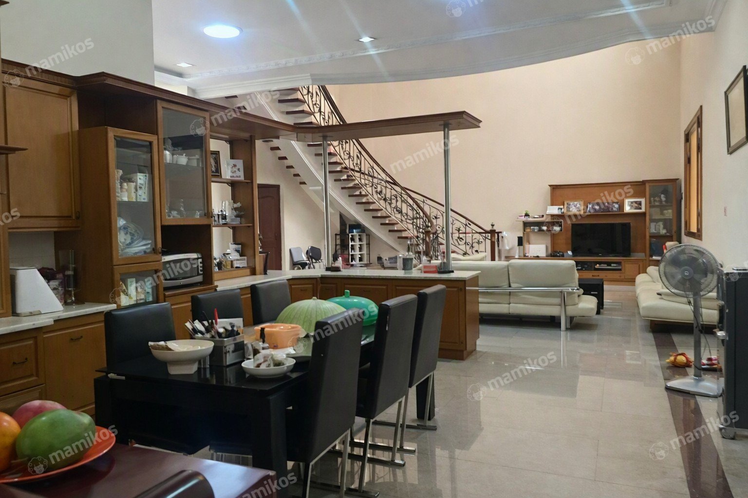 Rumah Sertifikat SHM 4 Kamar Tidur 4 Kamar Mandi Pantai Indah Kapuk Jakarta Utara - Photo 3