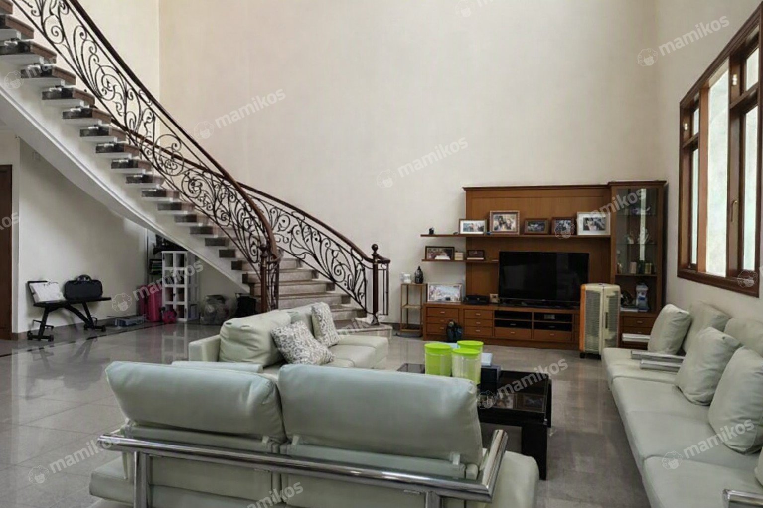 Rumah Sertifikat SHM 4 Kamar Tidur 4 Kamar Mandi Pantai Indah Kapuk Jakarta Utara - Photo 4