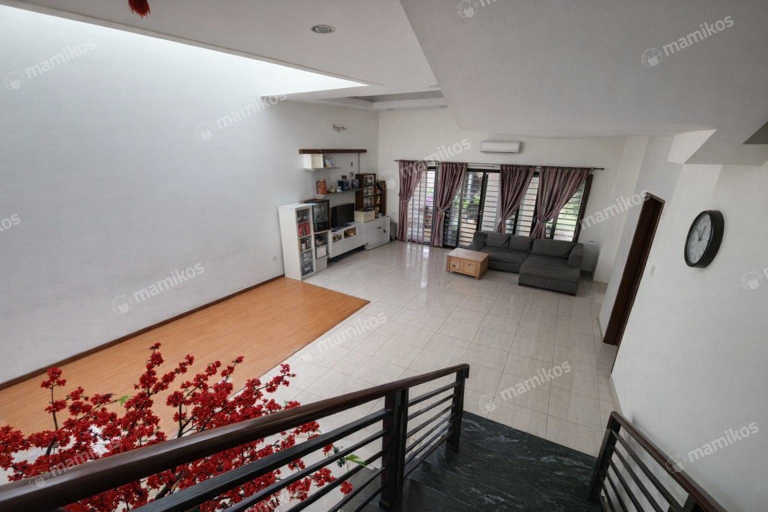 Rumah Sertifikat SHM 5 Kamar Tidur 5 Kamar Mandi Green Ville Jakarta Barat