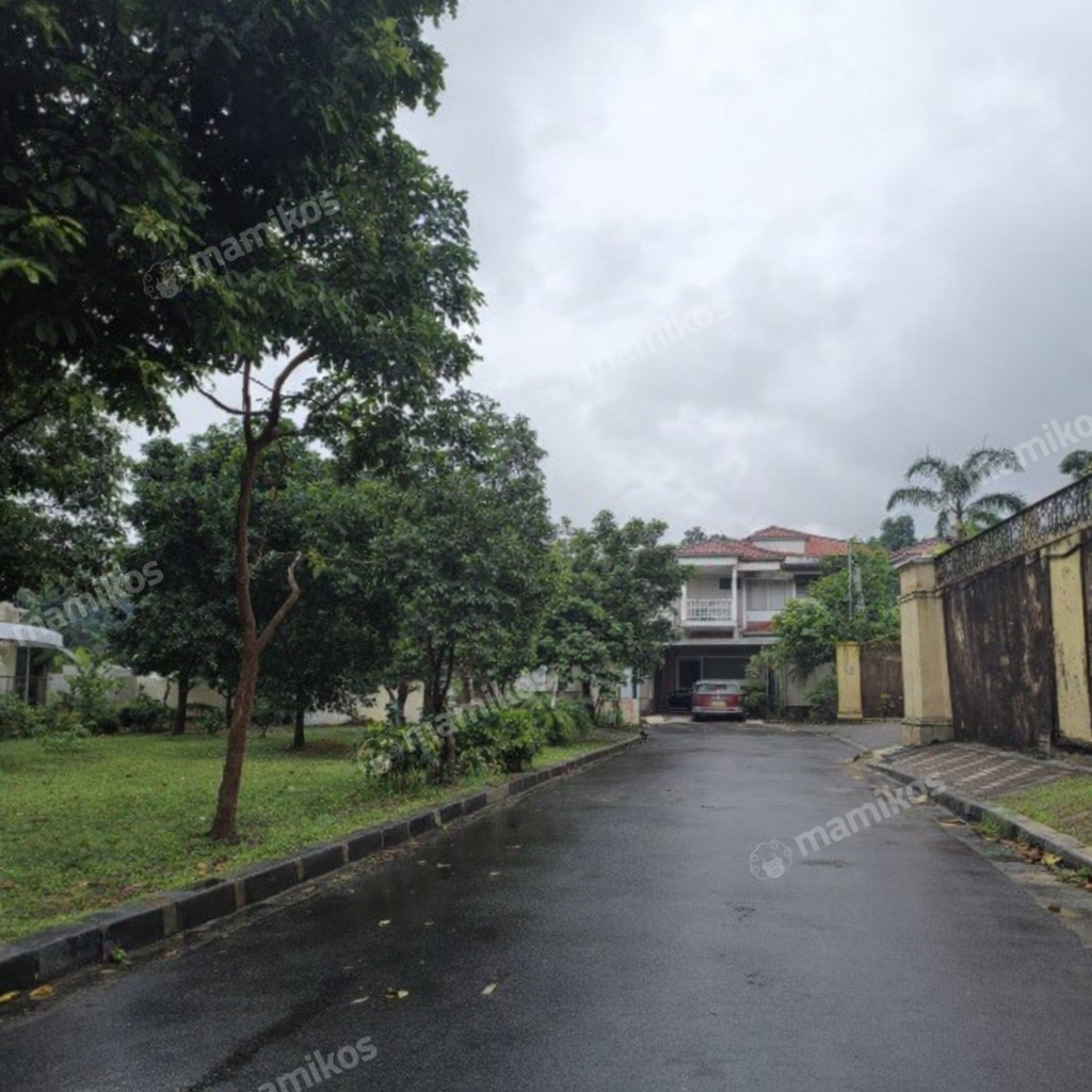 Rumah Sertifikat SHM 5 Kamar Tidur 5 Kamar Mandi Kembangan Jakarta Barat - Photo 4