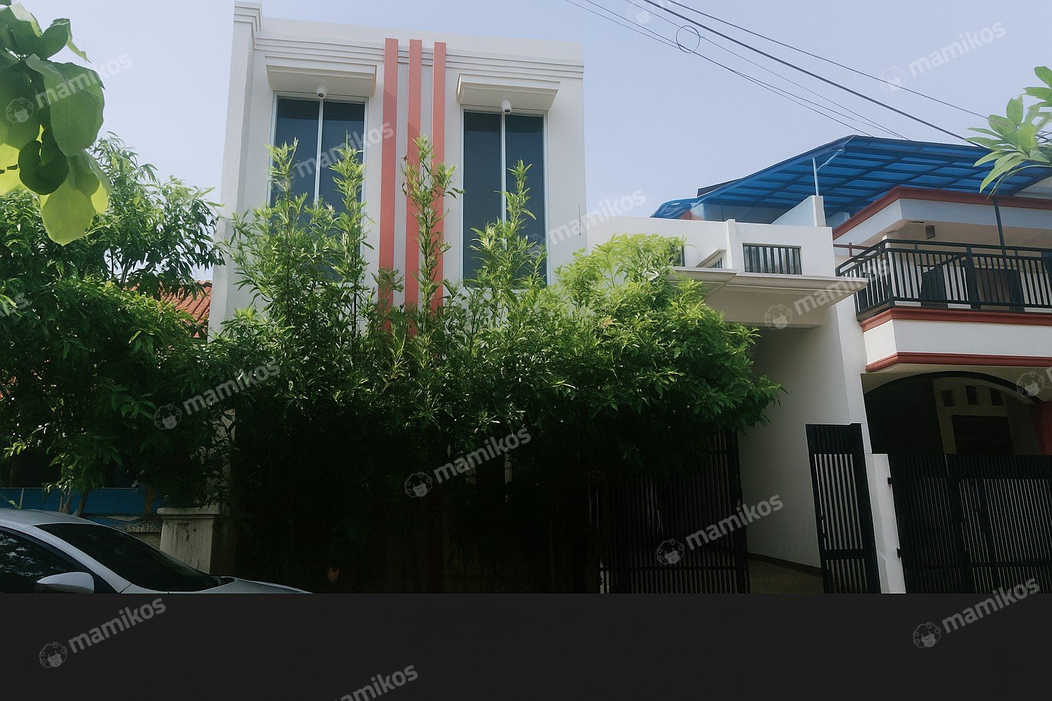 Rumah Sertifikat SHM 4 Kamar Tidur 2 Kamar Mandi Jakarta Garden City Jakarta Timur