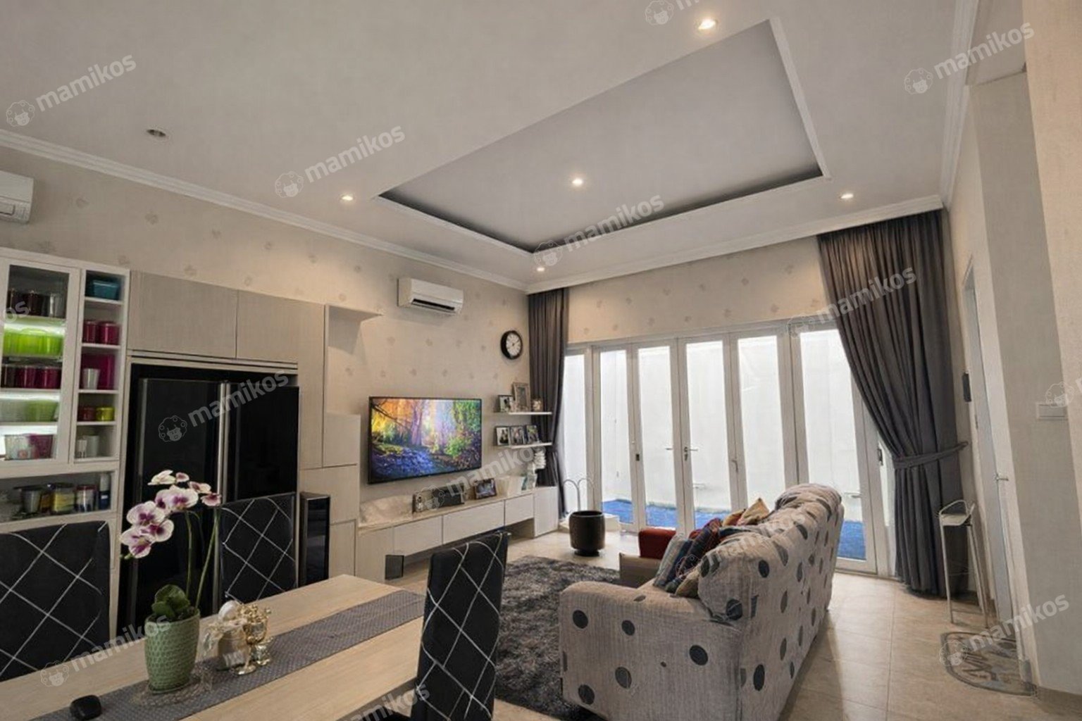 Rumah 4KT 5KM Joglo Jakarta Barat