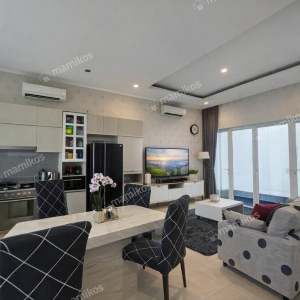 Rumah 4 Kamar Tidur 5 Kamar Mandi 3 Lantai Joglo Jakarta Barat - Photo 3