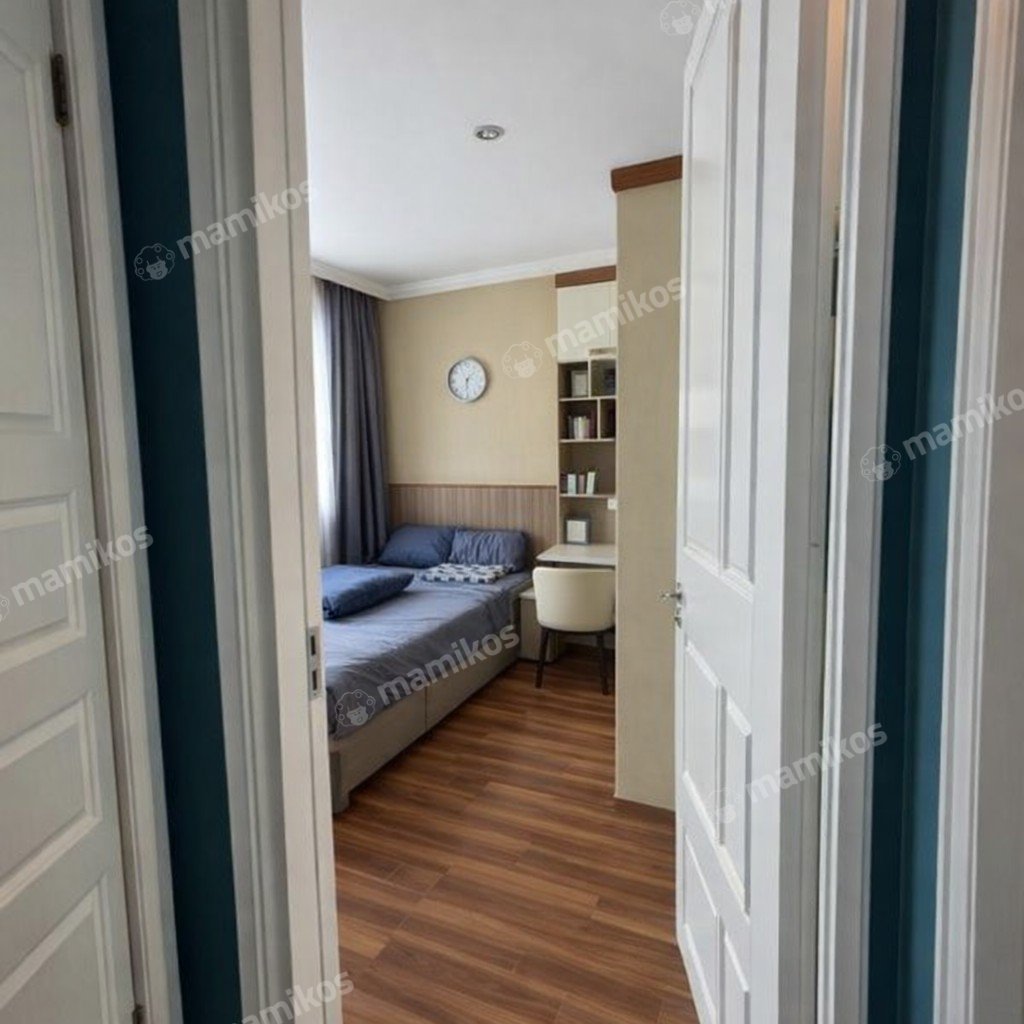 Rumah 4 Kamar Tidur 5 Kamar Mandi 3 Lantai Joglo Jakarta Barat - Photo 5