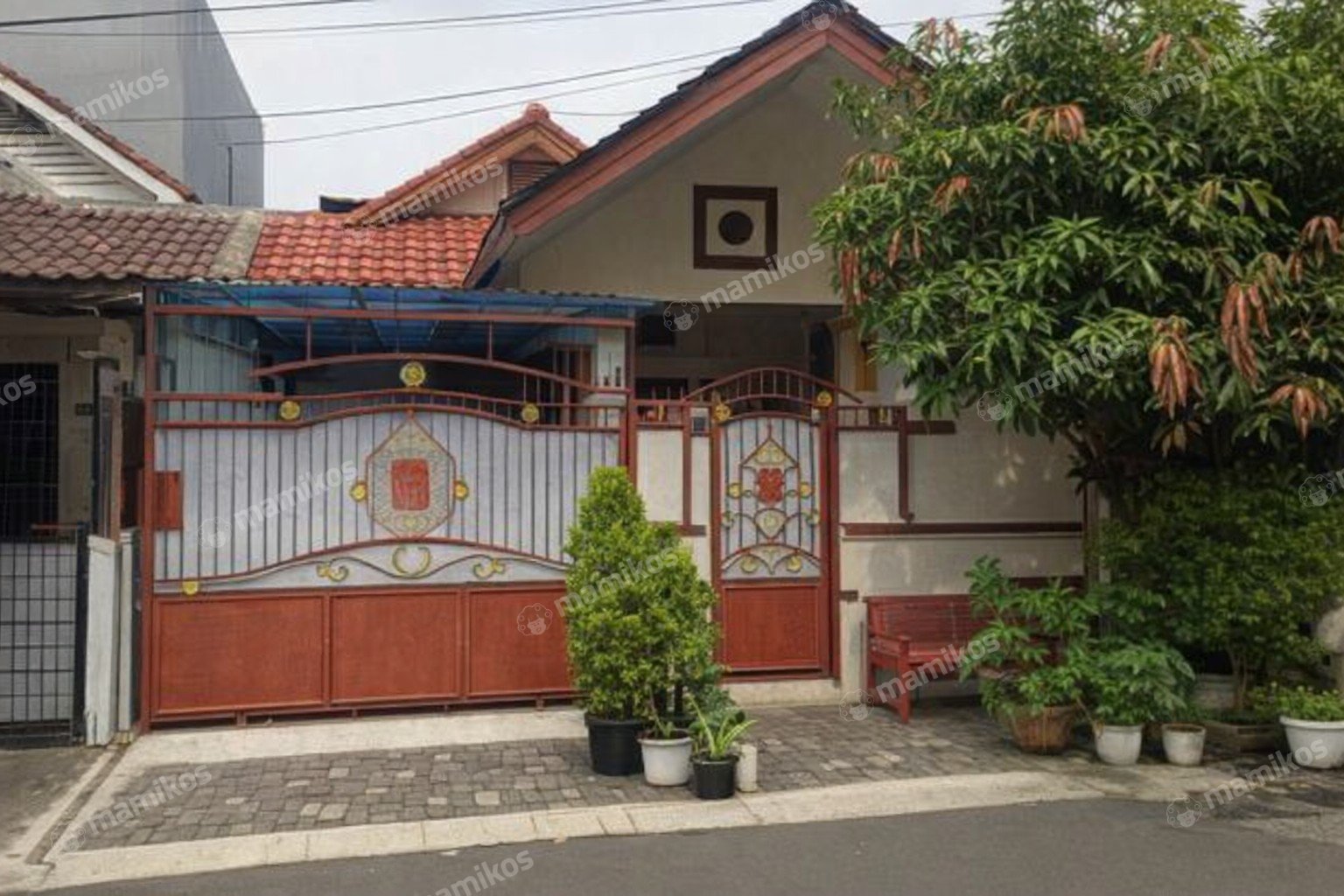 Rumah Sertifikat SHM 3 Kamar Tidur 3 Kamar Mandi Citra Garden Jakarta Barat