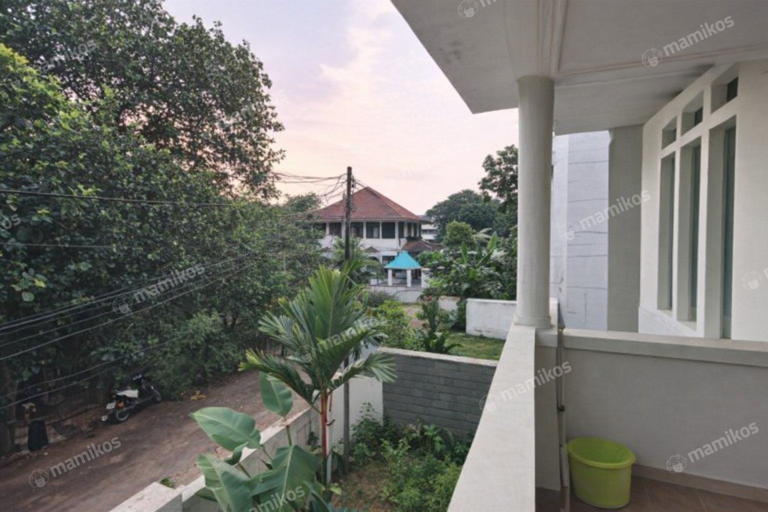 Rumah Sertifikat SHM 7 Kamar Tidur 6 Kamar Mandi Cipayung Jakarta Timur - Photo 4