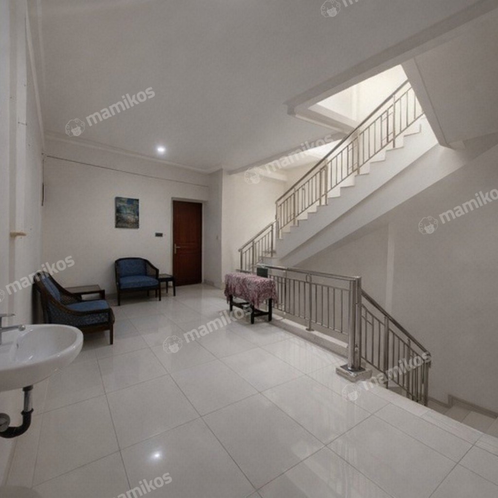 Rumah Sertifikat SHM 4 Kamar Tidur 4 Kamar Mandi Jembatan Dua Jakarta Barat - Photo 5