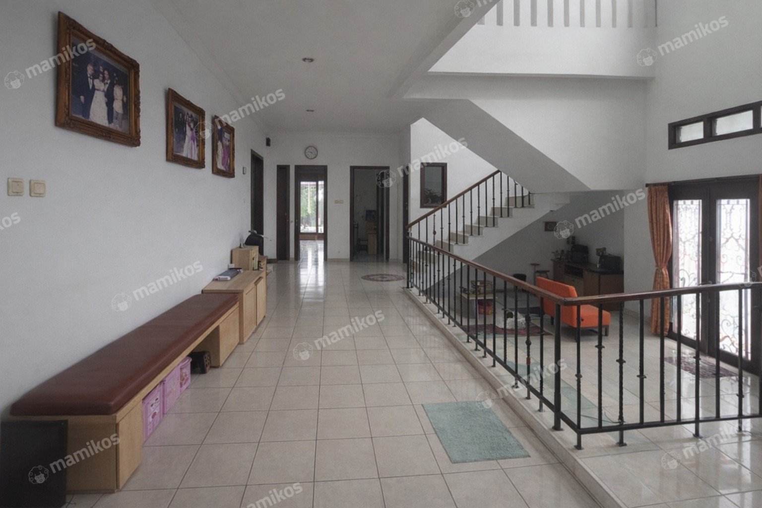 Rumah Sertifikat SHM 7 Kamar Tidur 5 Kamar Mandi Kebon Jeruk Jakarta Barat - Photo 2