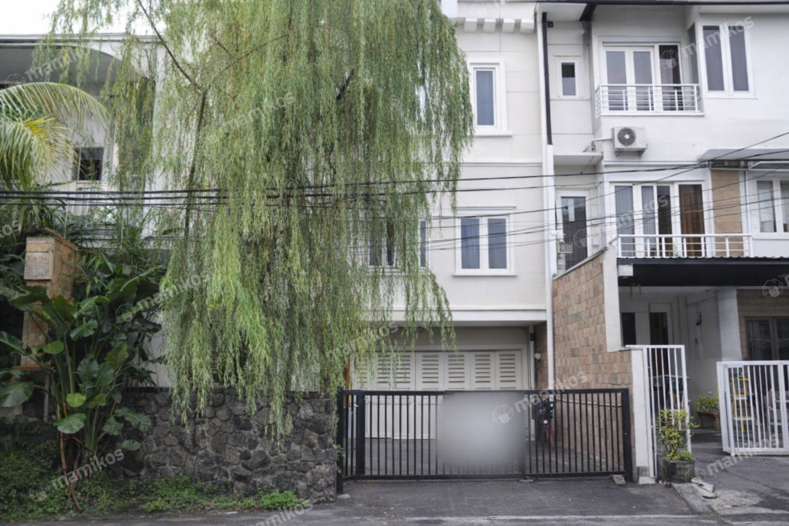 Rumah Sertifikat SHM 4 Kamar Tidur 4 Kamar Mandi Gandaria Jakarta Selatan - Photo 2