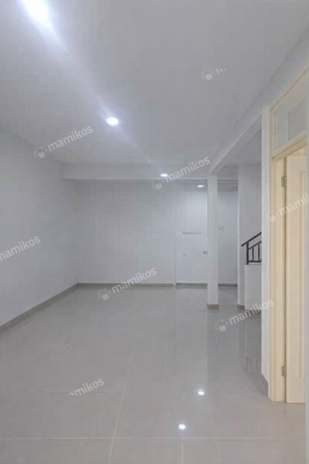 Rumah Sertifikat SHM 4 Kamar Tidur 3 Kamar Mandi Citra Garden Jakarta Barat - Photo 2
