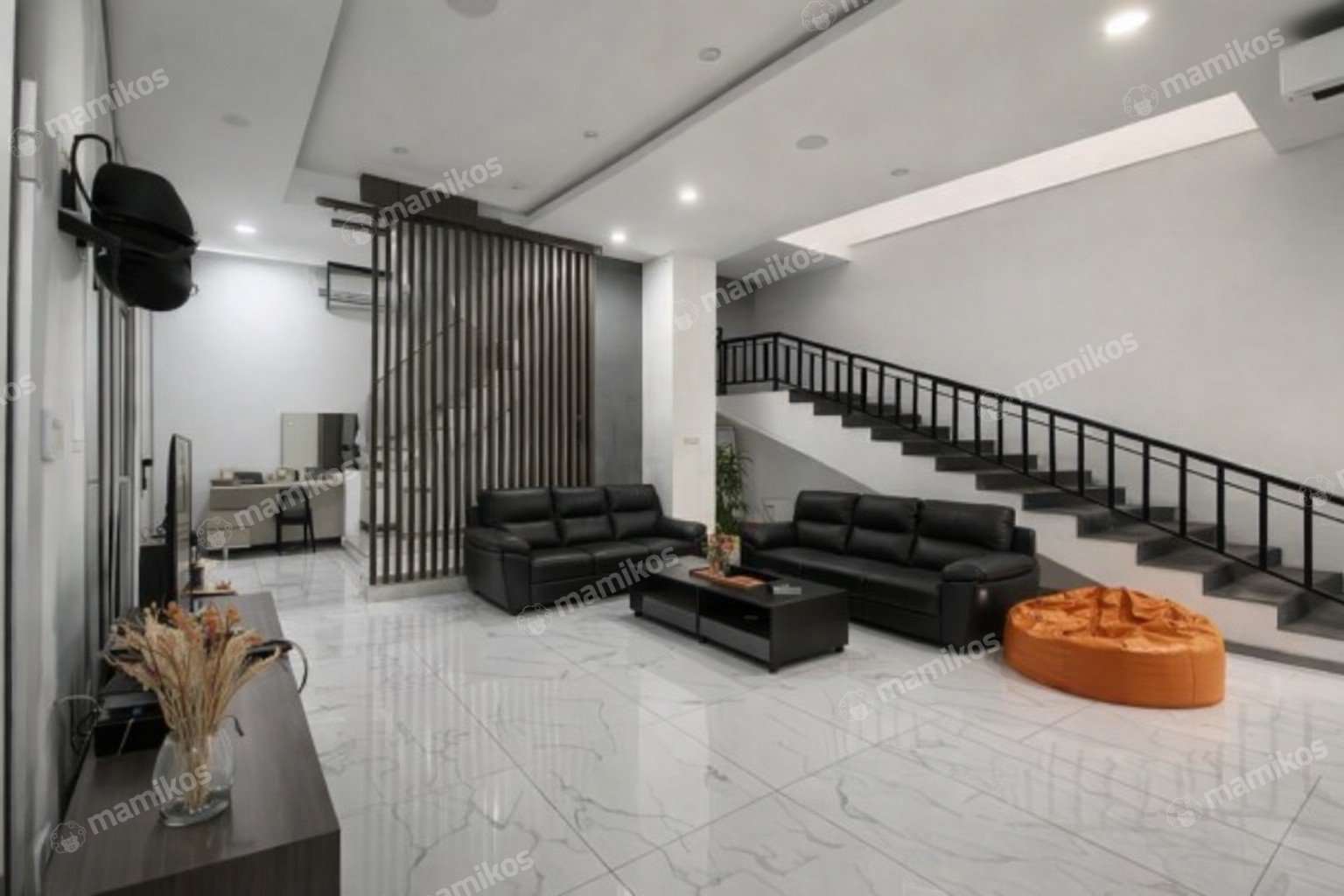 Rumah Sertifikat SHM 4 Kamar Tidur 4 Kamar Mandi Sunter Jakarta Utara - Photo 3